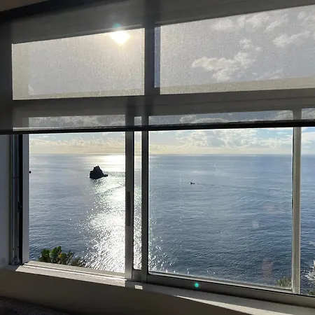 303 - * Funchal (Madeira)